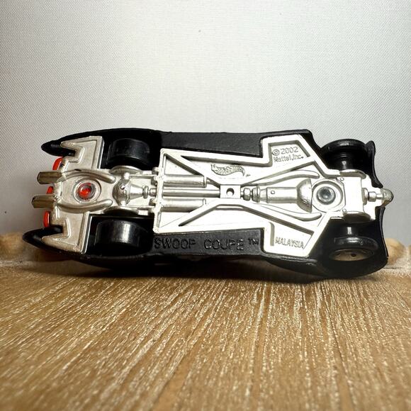 Hot Wheels Vintage Lot of 3 – Ford Oldie But Goodie, Bone Shaker Style, Corvette - Picture 9 of 11